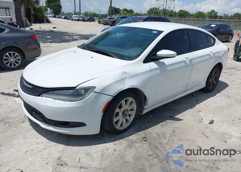 2015 Chrysler 200 S из США, поврежденный, VIN 1C3CCCBB8FN715368